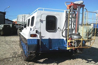 ГАЗ-34039 с буровой установкой