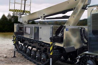 Двухзвенный снегоболотоход СТМ-7087 с подъёмником